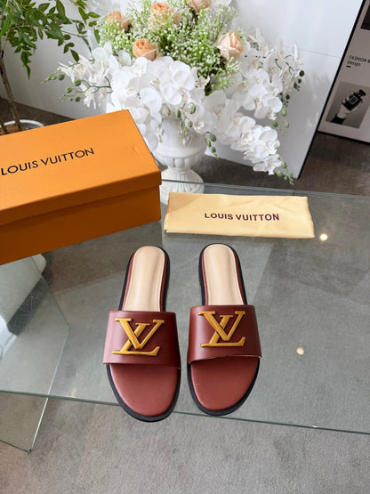 LV G82 Slippers