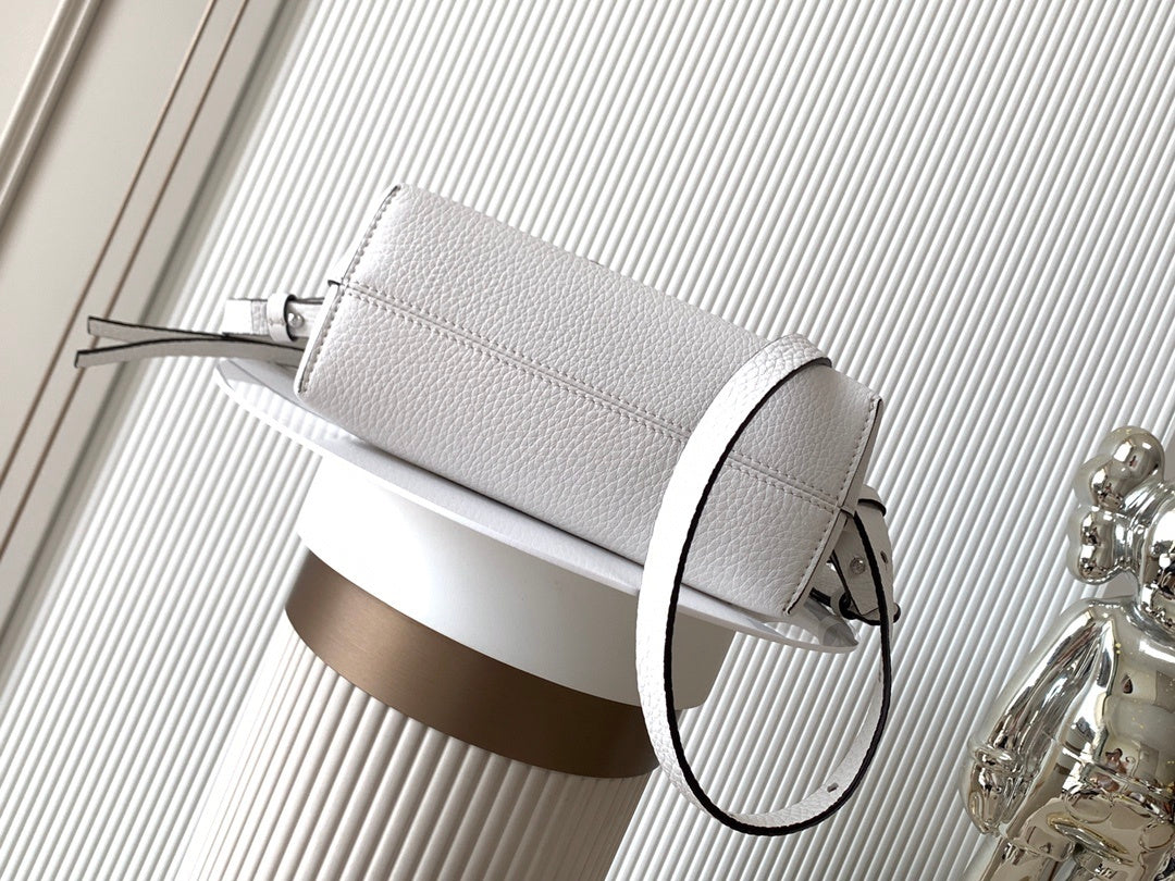 Fen Small By The Way Shoulder Bag