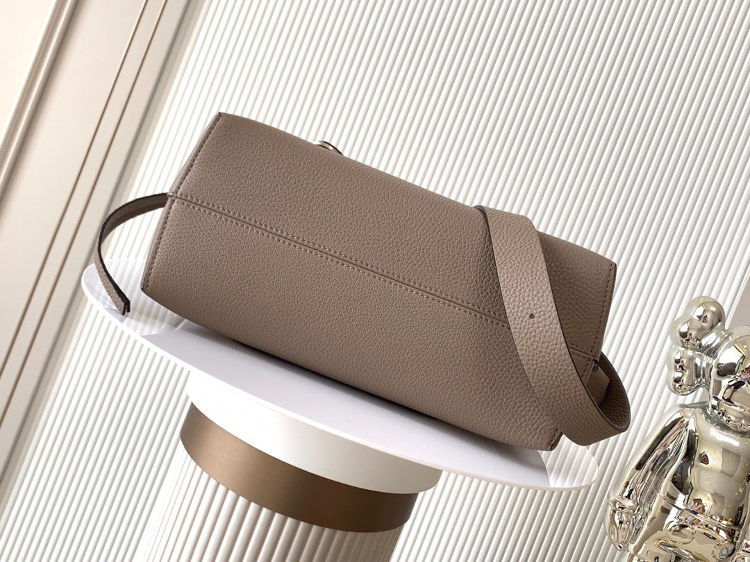 Fen Small By The Way Shoulder Bag