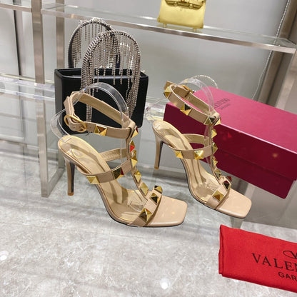 Val studded sandals